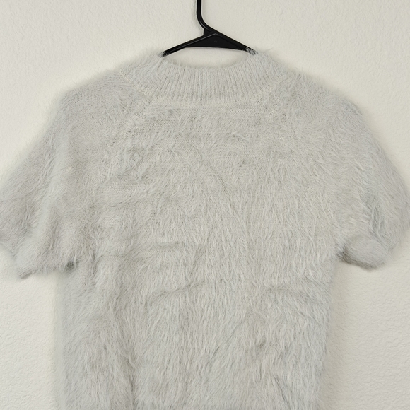 Anthropologie Pilcro Eyelash Short Sleeve Tee Baby Sweater Fuzzy Mock In Grey SM - Picture 8 of 10
